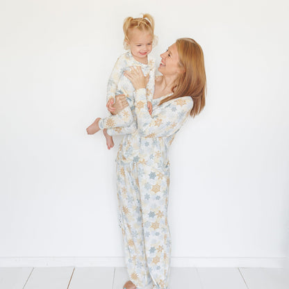 WOMEN'S PAJAMA SET- Snowflake