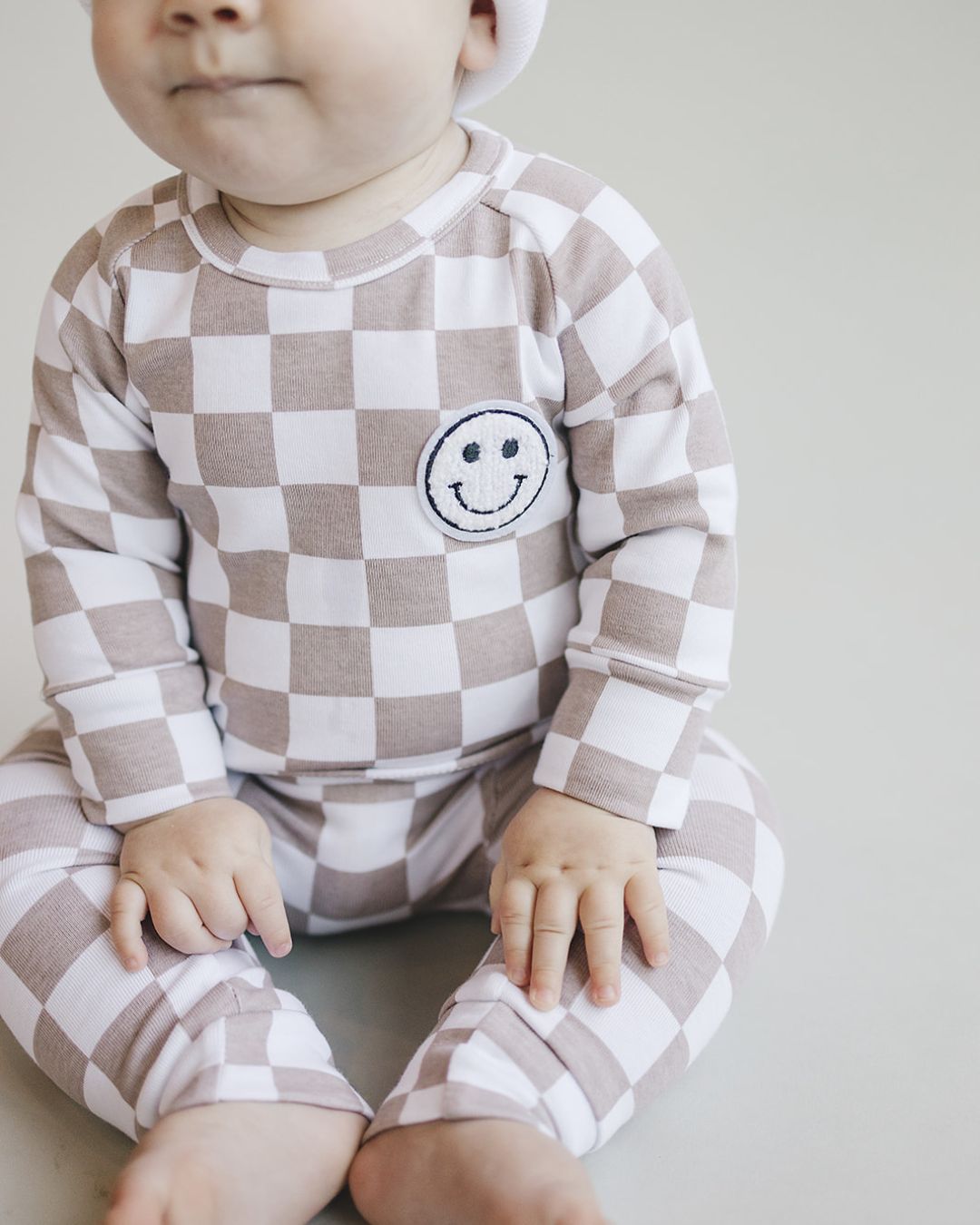 Checkered Smiley Lounge Set | Latte